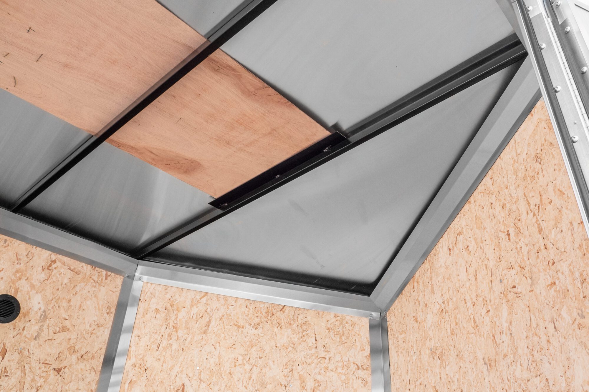 Impact Tremor TA V Nose Cargo Trailer Interior Front