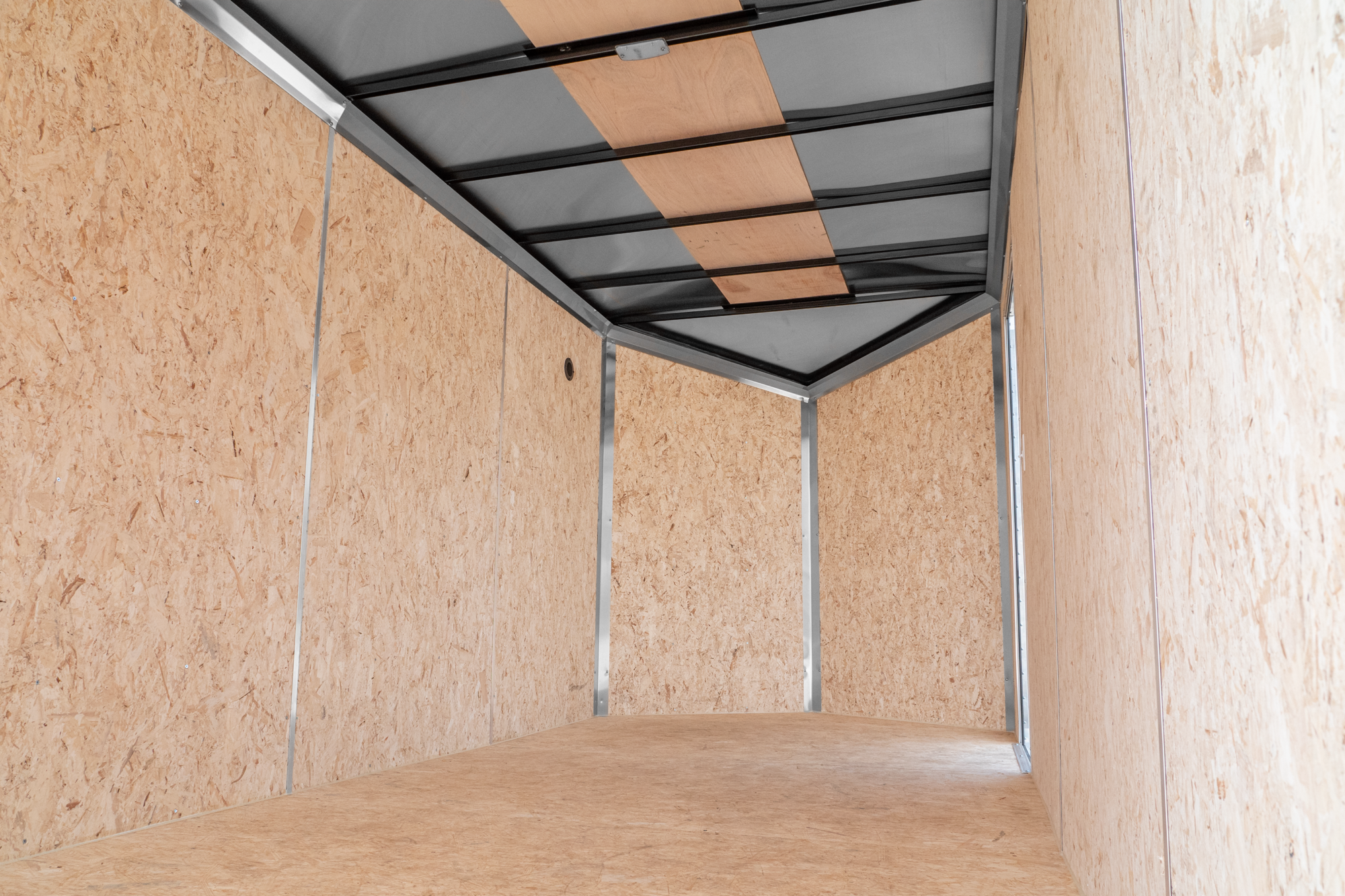 Impact Tremor TA V Nose Cargo Trailer Interior