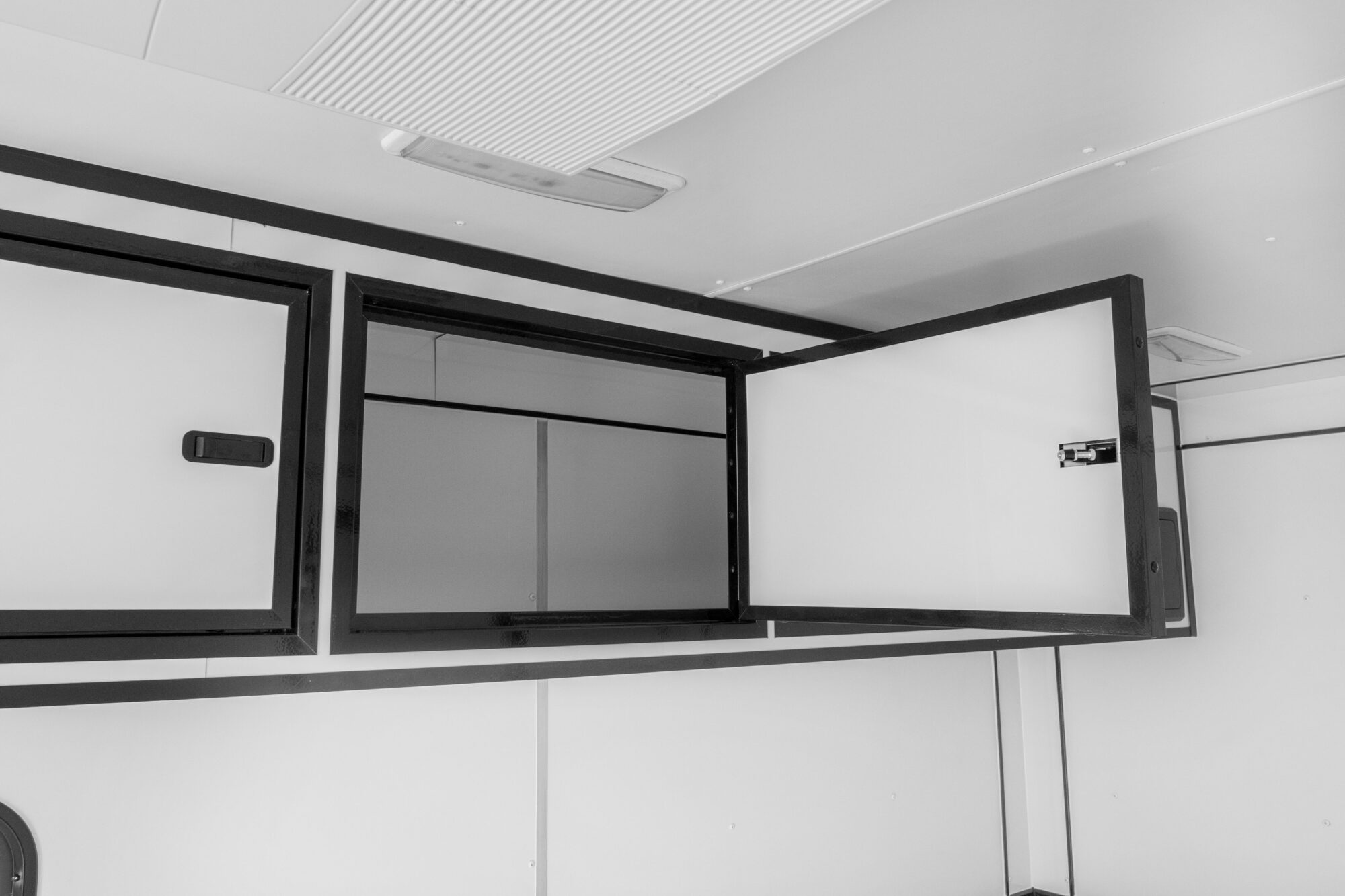 Impact Fiber Splicing Trailer Enclosed Contractor Trailer Cabinet
